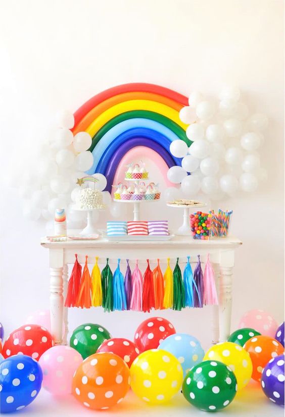 festa-em-casa-decoracao-arco-iris